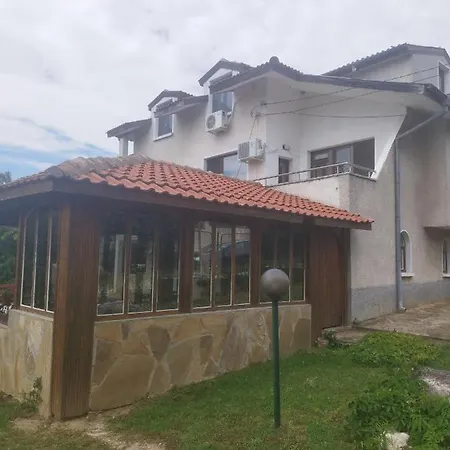 Гостьовий будинок симеонов *